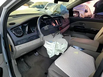 2015 Kia Carnival NONE VIN: