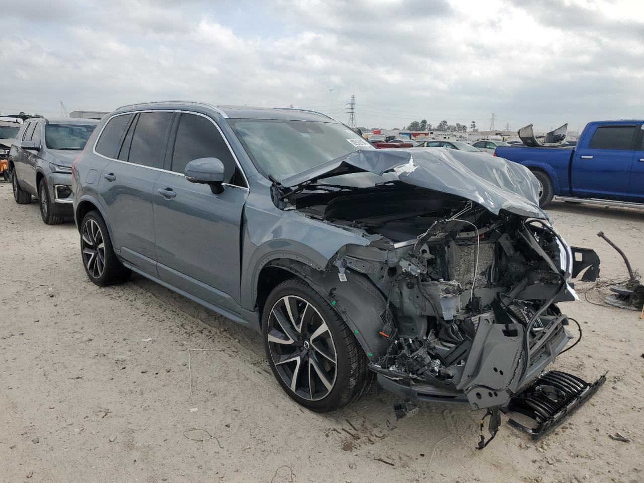 2022 VOLVO XC90 T6 MOMENTUM VIN:YV4A22PKXN1782209