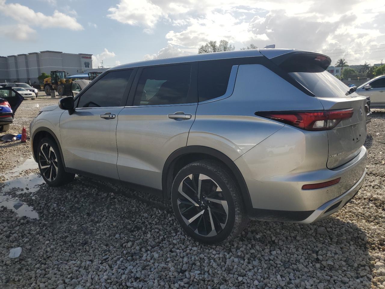 2023 MITSUBISHI OUTLANDER SE VIN:JA4J3UA8XPZ025219