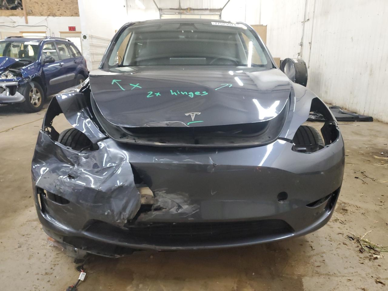 2023 TESLA MODEL Y  VIN:7SAYGDEE6PF831883