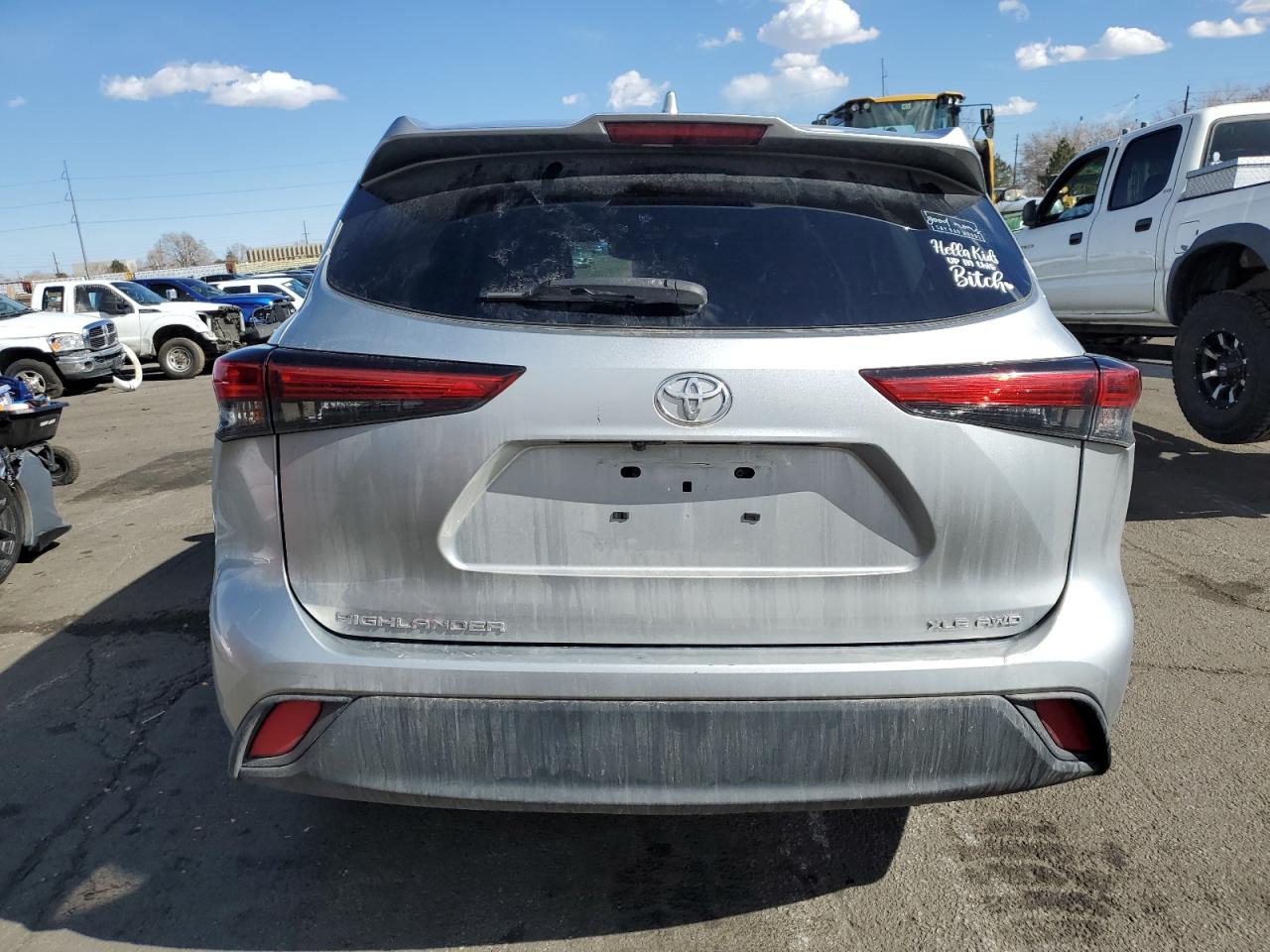 2022 TOYOTA HIGHLANDER XLE VIN:5TDGZRBH0NS565185