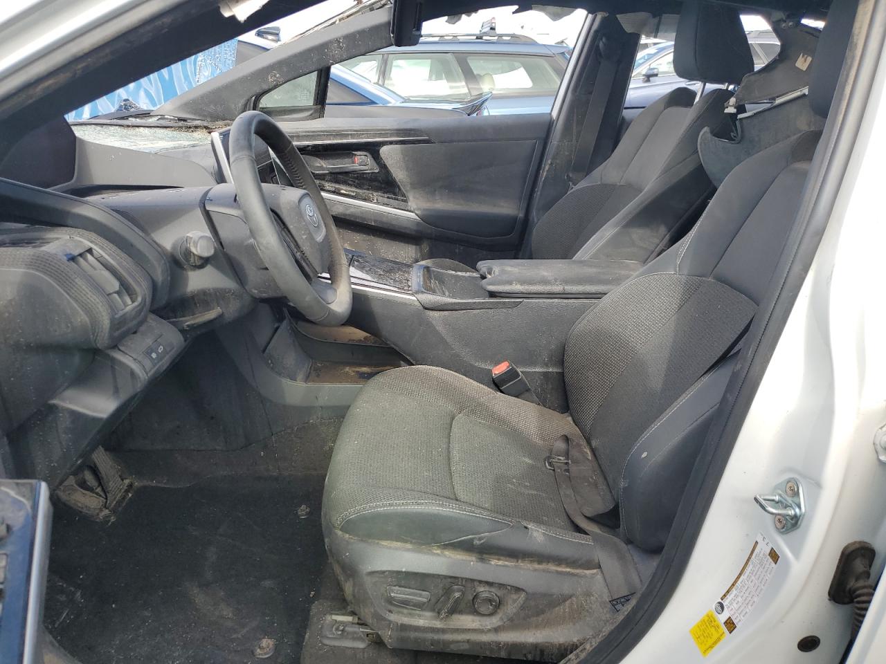 2024 TOYOTA BZ4X XLE VIN:JTMAAAAA6RA044428