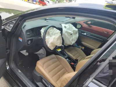 2016 Volkswagen Golf WVWZZZAUZGW157904 VIN:WVWZZZAUZGW157904
