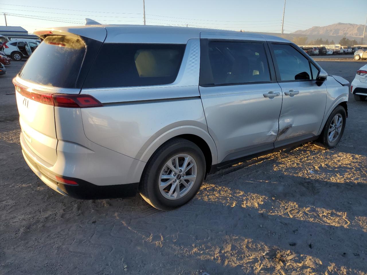 2023 KIA CARNIVAL LX VIN:KNDNB4H38P6259011
