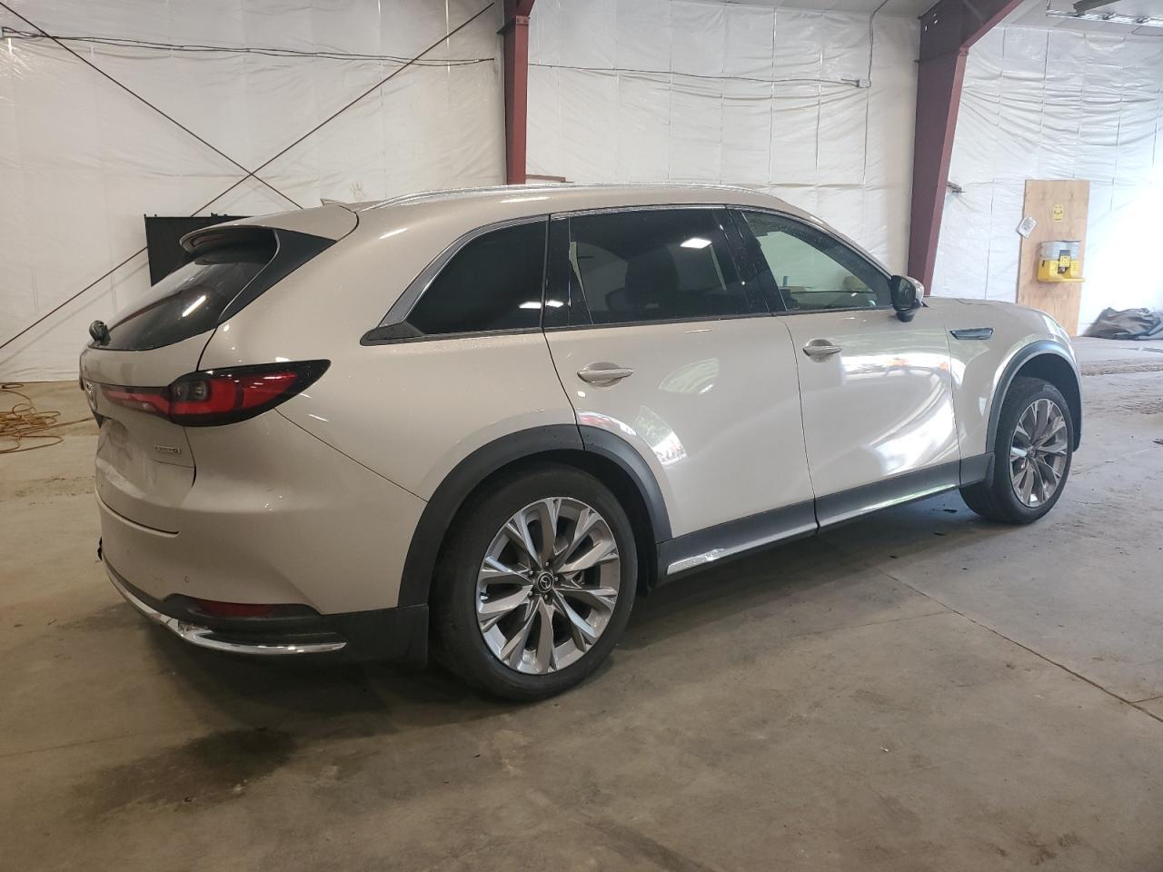 2024 MAZDA CX-90 PREMIUM VIN:JM3KKDHD2R1111682