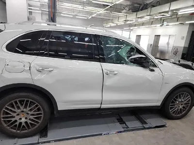 2015 Porsche Cayenne VIN: