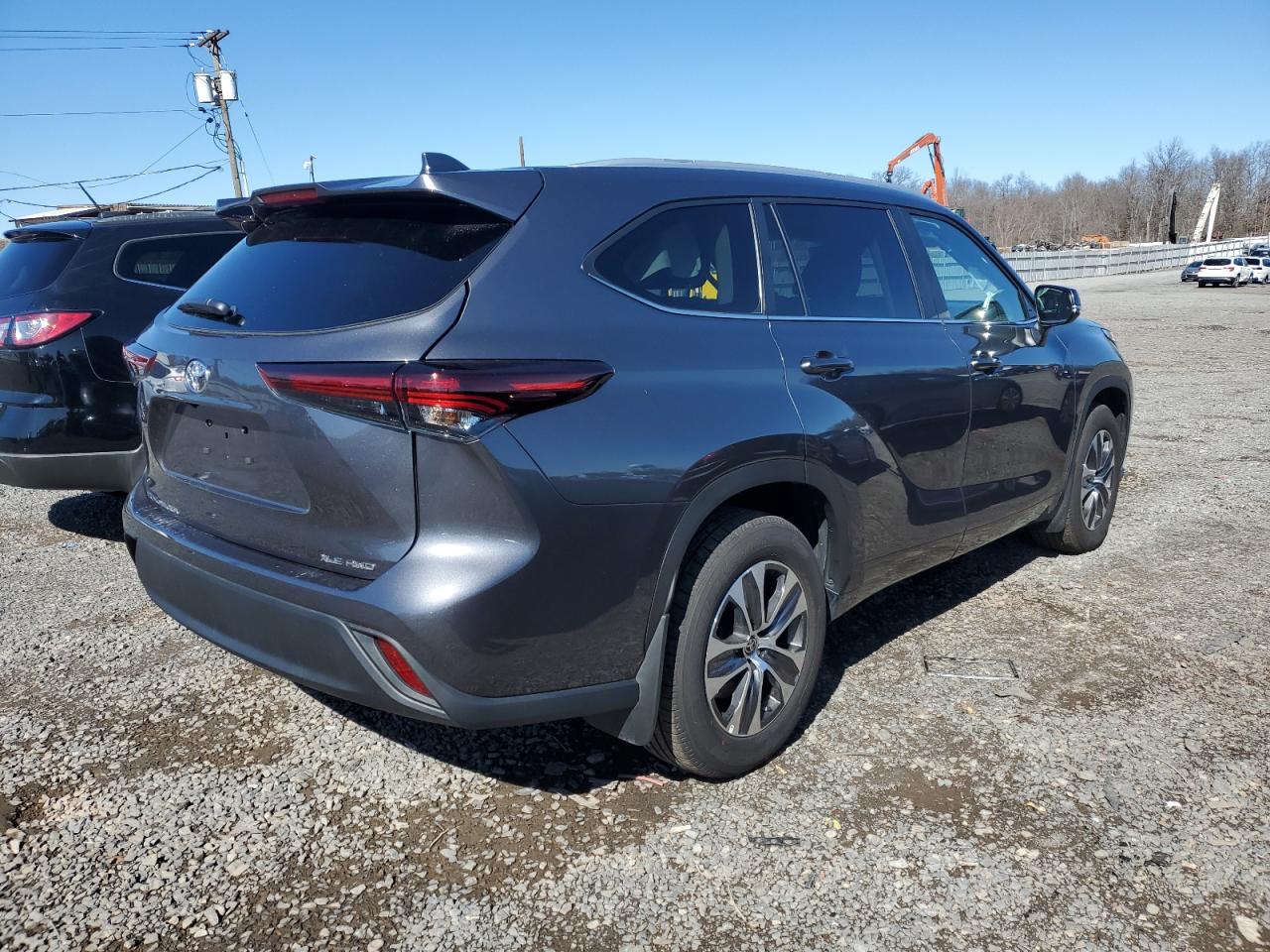 2024 TOYOTA HIGHLANDER LE VIN:5TDKDRBH0RS573074