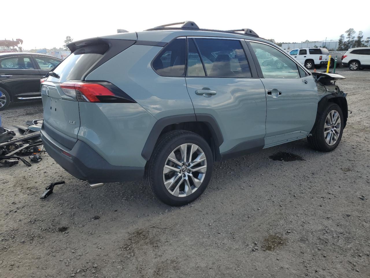 2022 TOYOTA RAV4 XLE PREMIUM VIN:2T3C1RFV7NW193168