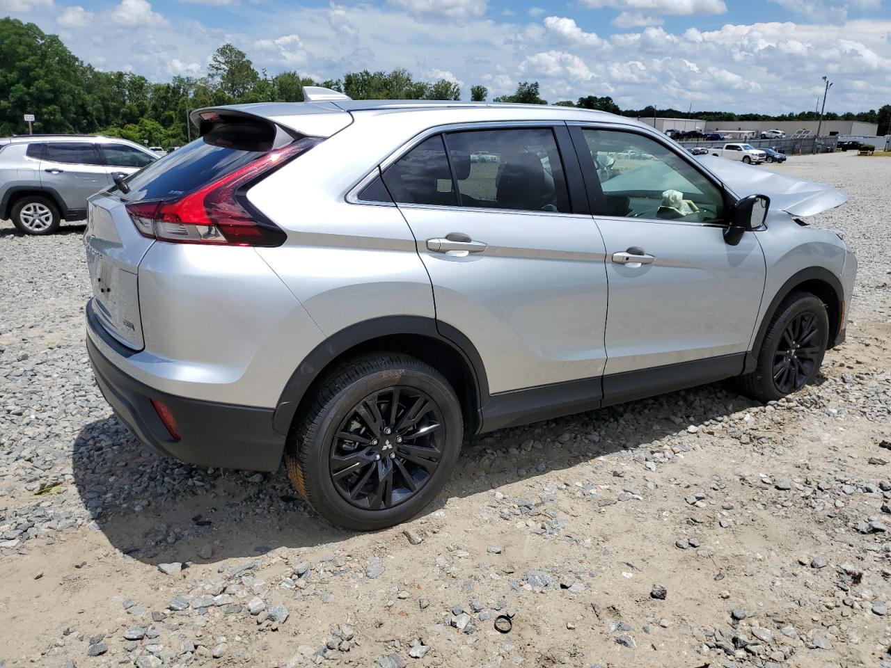 2024 MITSUBISHI ECLIPSE CROSS LE VIN:JA4ATVAA1RZ027923