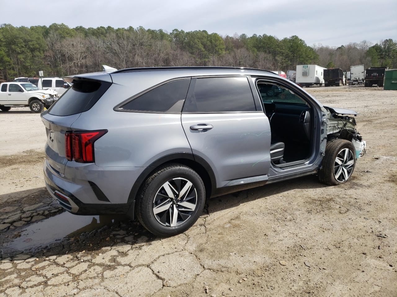 2023 KIA SORENTO S VIN:5XYRL4LC8PG204934