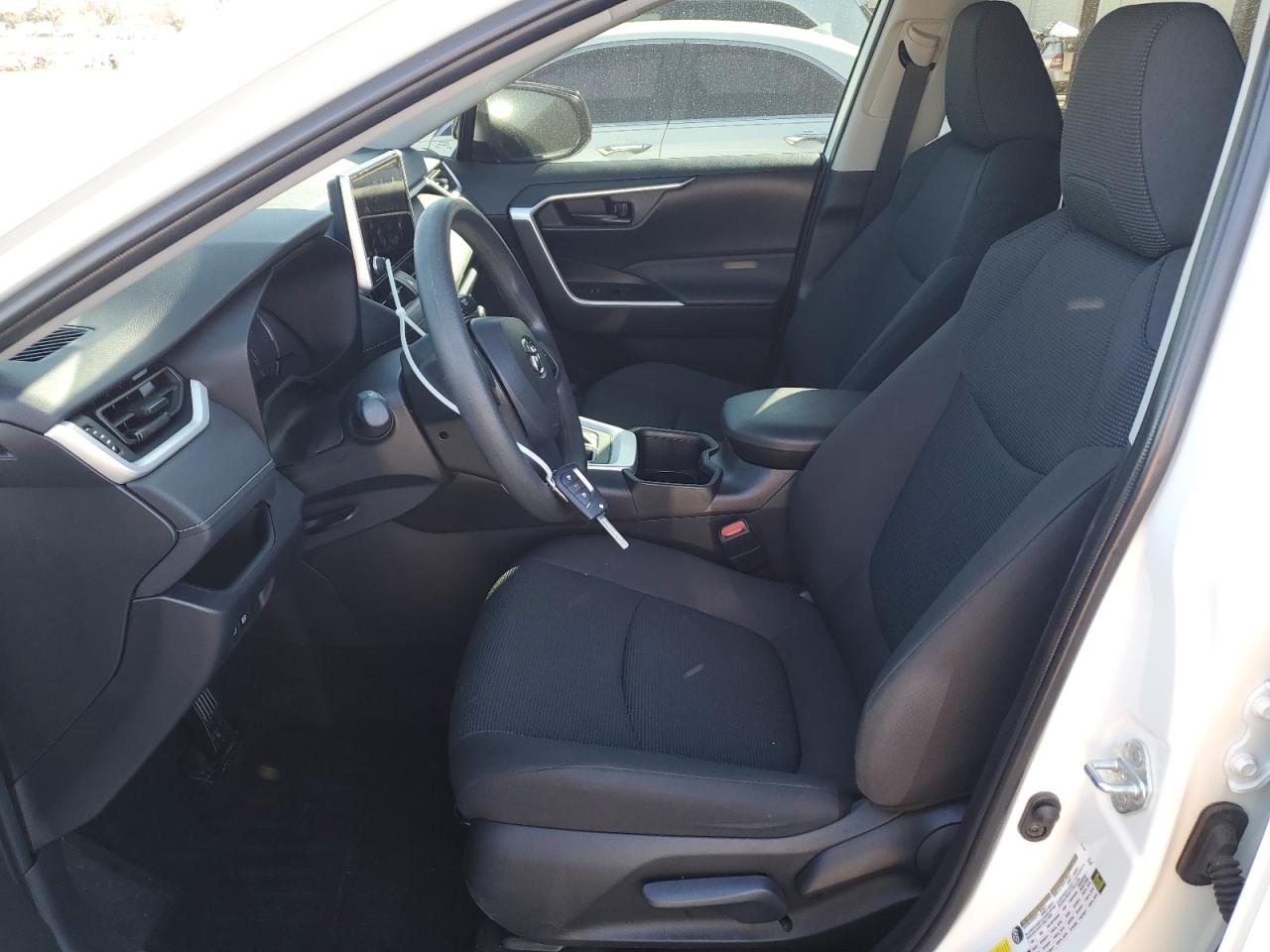 2024 TOYOTA RAV4 LE VIN:2T3H1RFV1RC273028