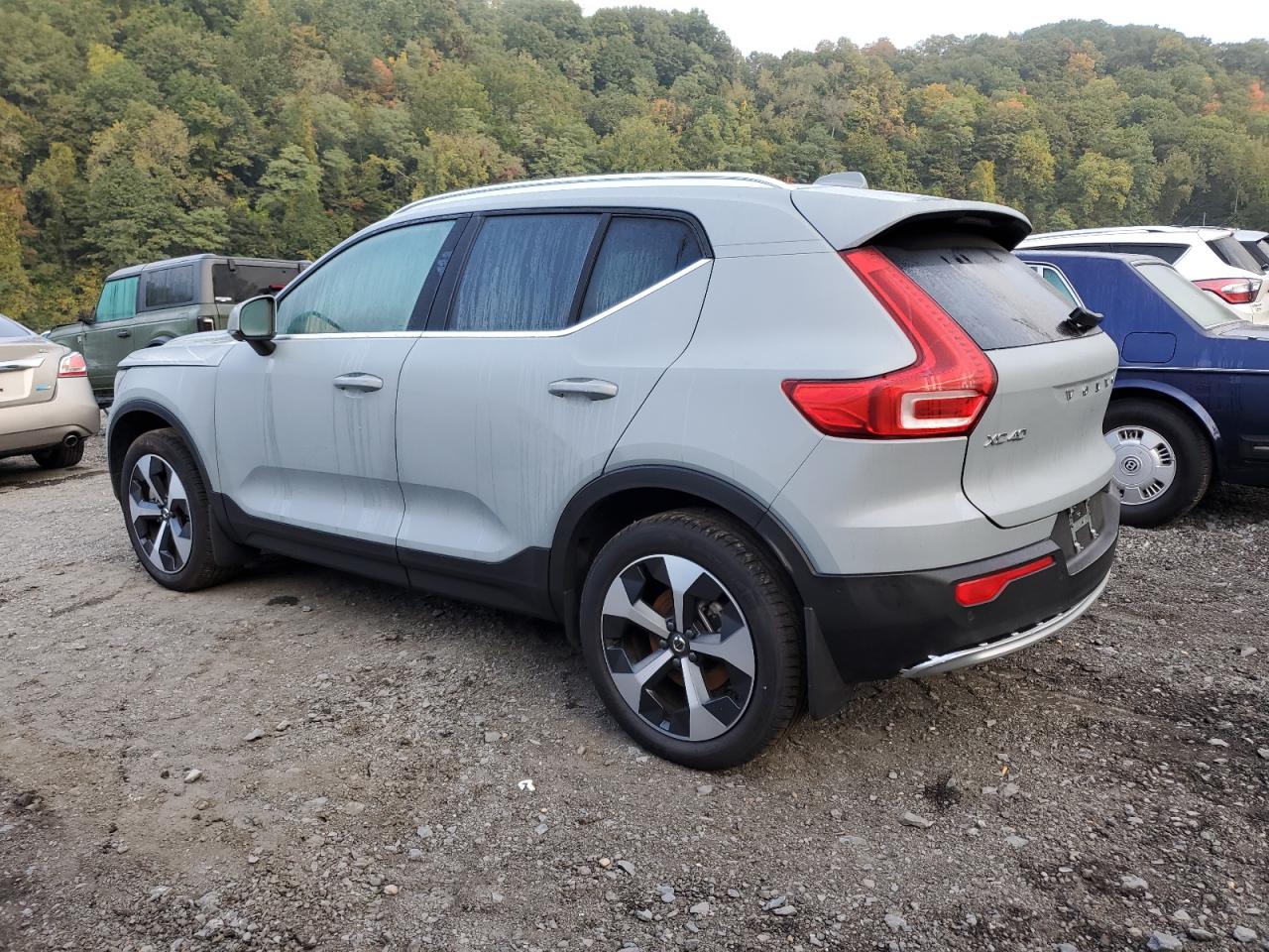 2024 VOLVO XC40 PLUS VIN:YV4L12UE0R2303399