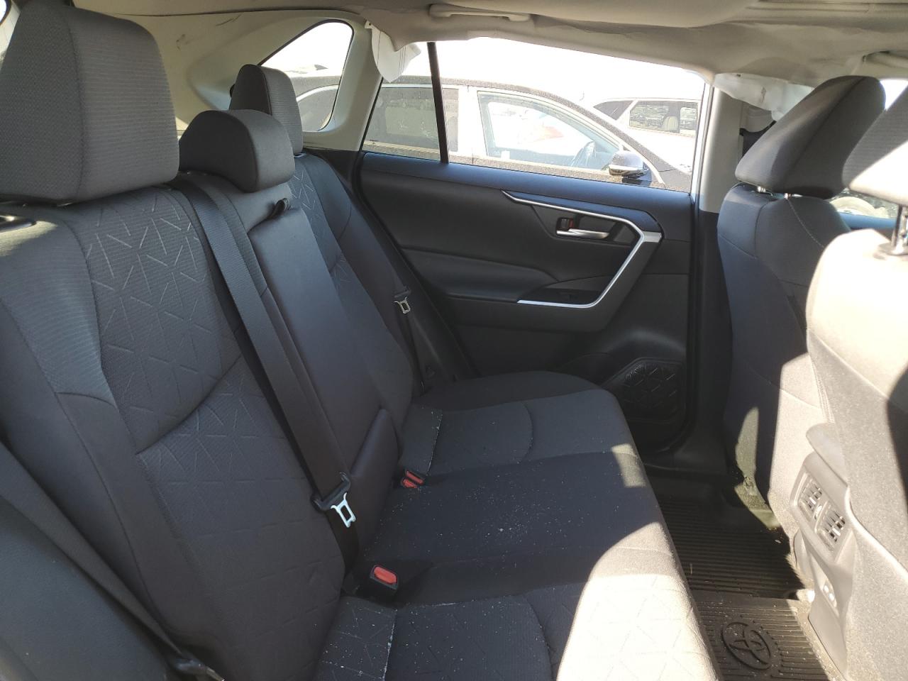 2023 TOYOTA RAV4 XLE VIN:4T3RWRFV4PU083824