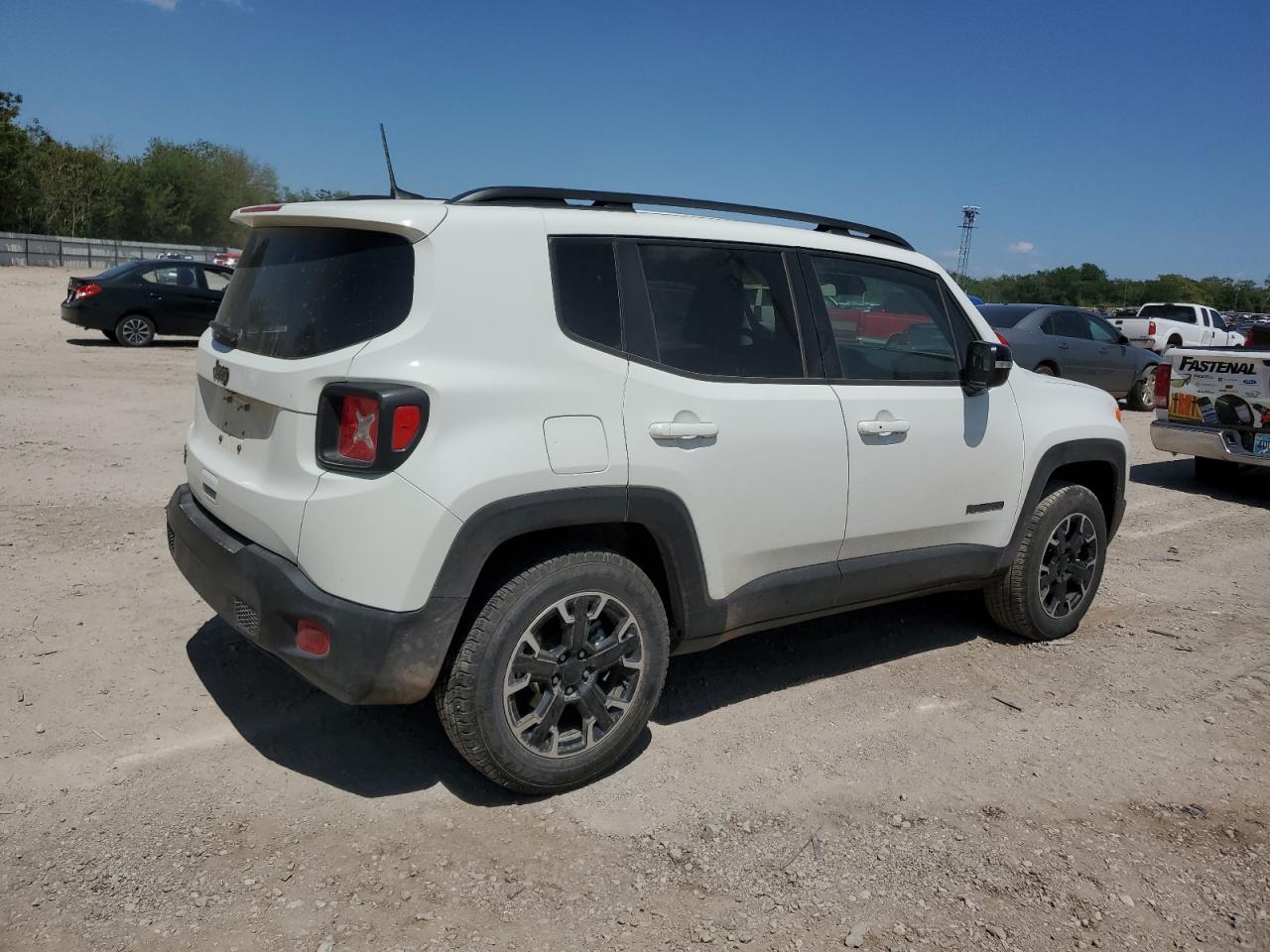 2023 JEEP RENEGADE LATITUDE VIN:ZACNJDB15PPP45442