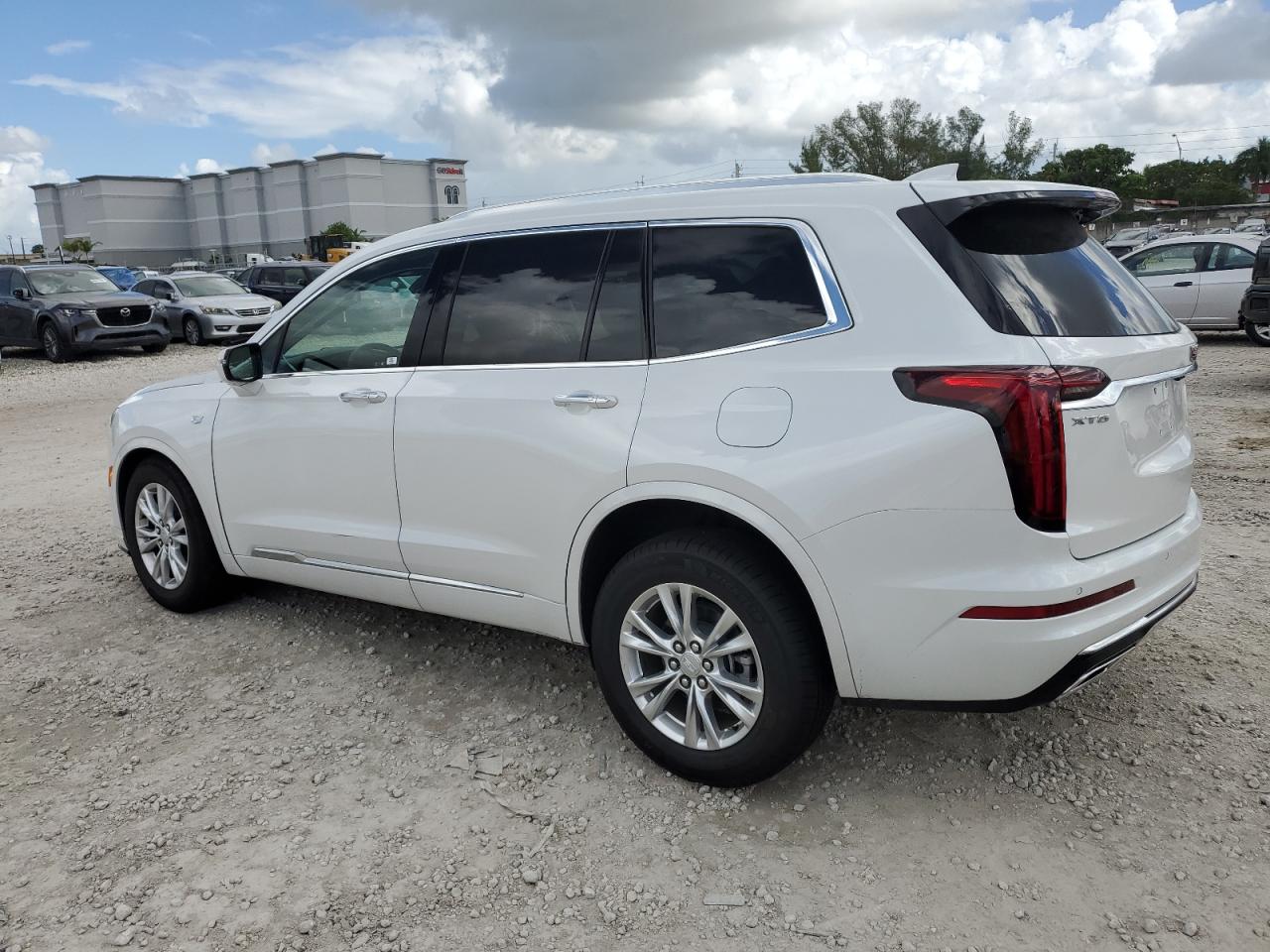 2024 CADILLAC XT6 LUXURY VIN:1GYKPAR4XRZ746989