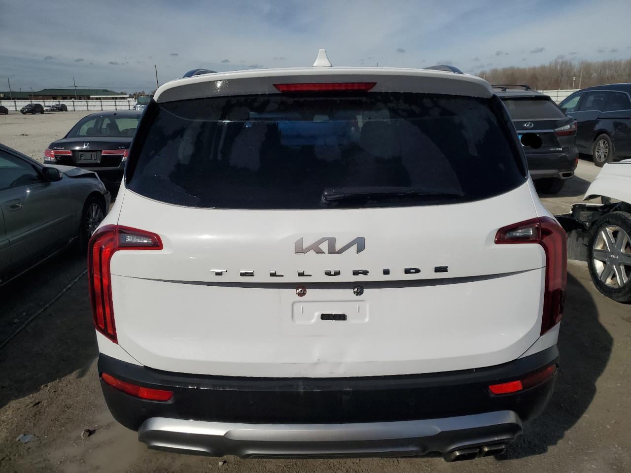 2022 KIA TELLURIDE S VIN:5XYP64HC2NG261277