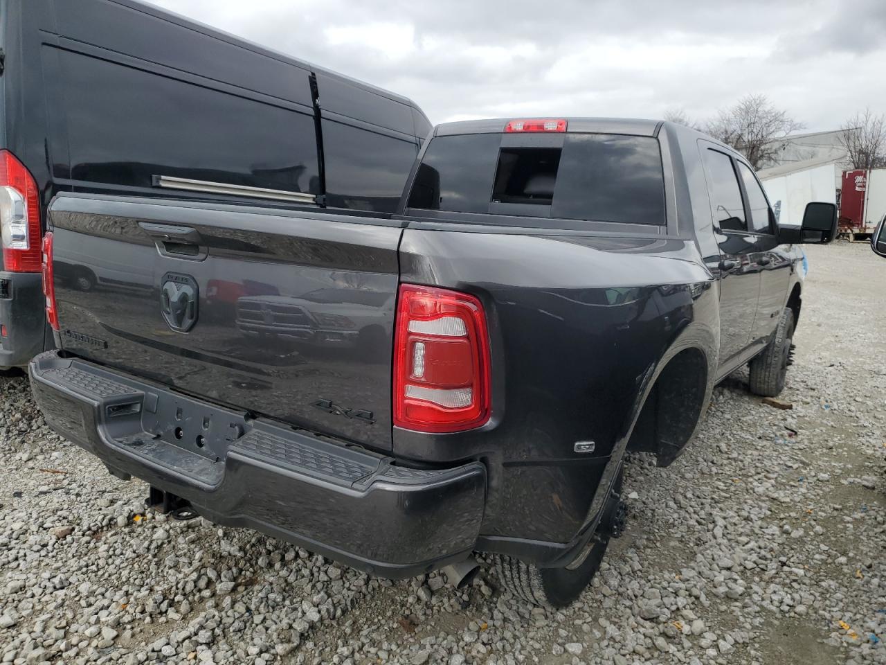 2024 RAM 3500 LARAMIE VIN:3C63RRML8RG220255