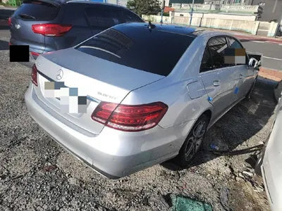 2015 Mercedes-Benz E 250 WDDHF9HB8FB105996 VIN:WDDHF9HB8FB105996