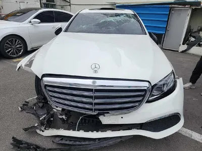 2017 Mercedes-Benz E 220 VIN: