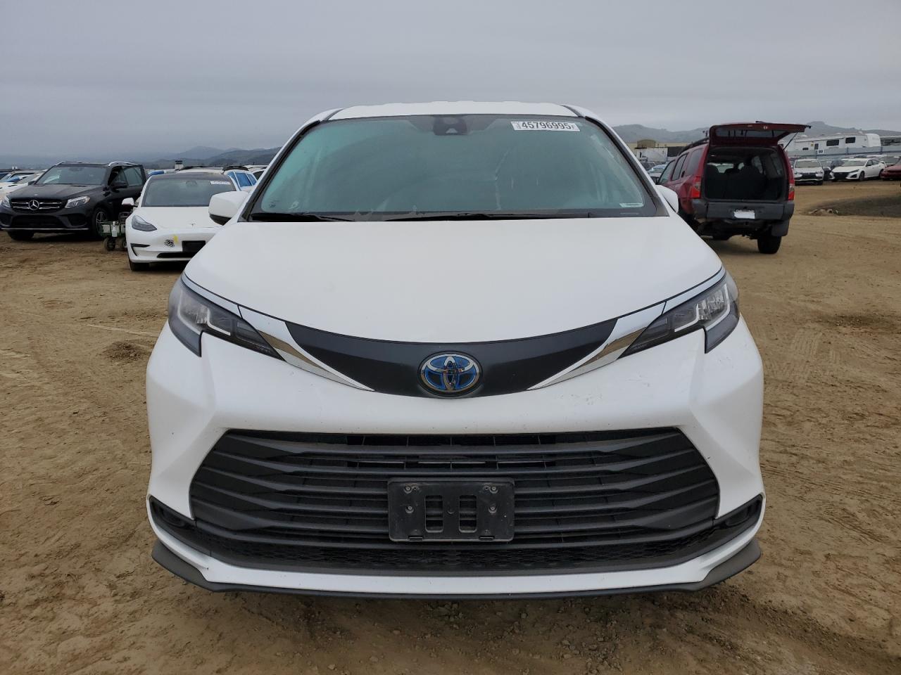 2022 TOYOTA SIENNA LE VIN:5TDKSKFC6NS070218