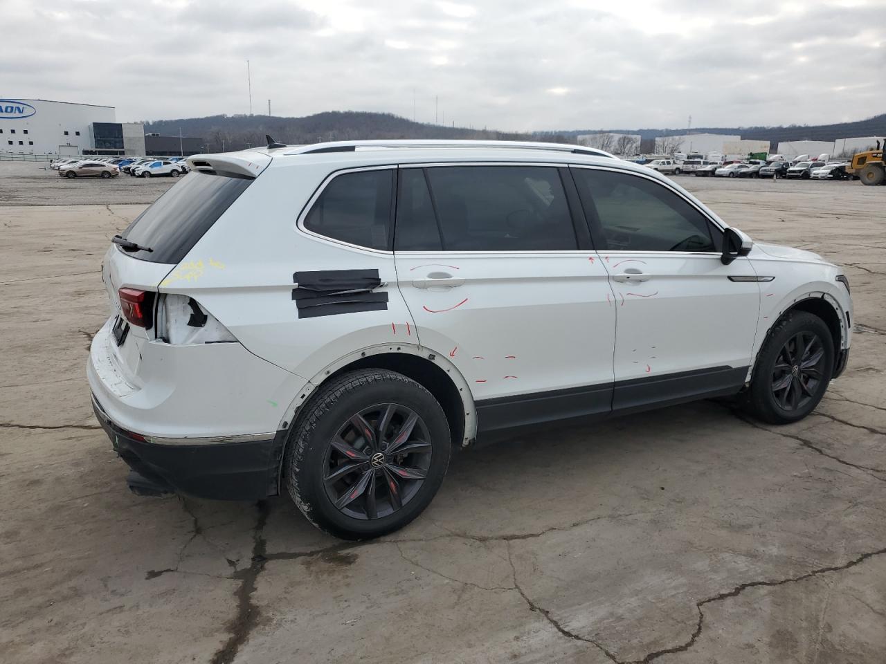 2023 VOLKSWAGEN TIGUAN SE VIN:3VVNB7AX2PM094234