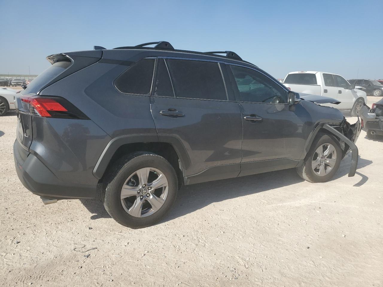 2023 TOYOTA RAV4 XLE VIN:JTMW1RFVXPD102844