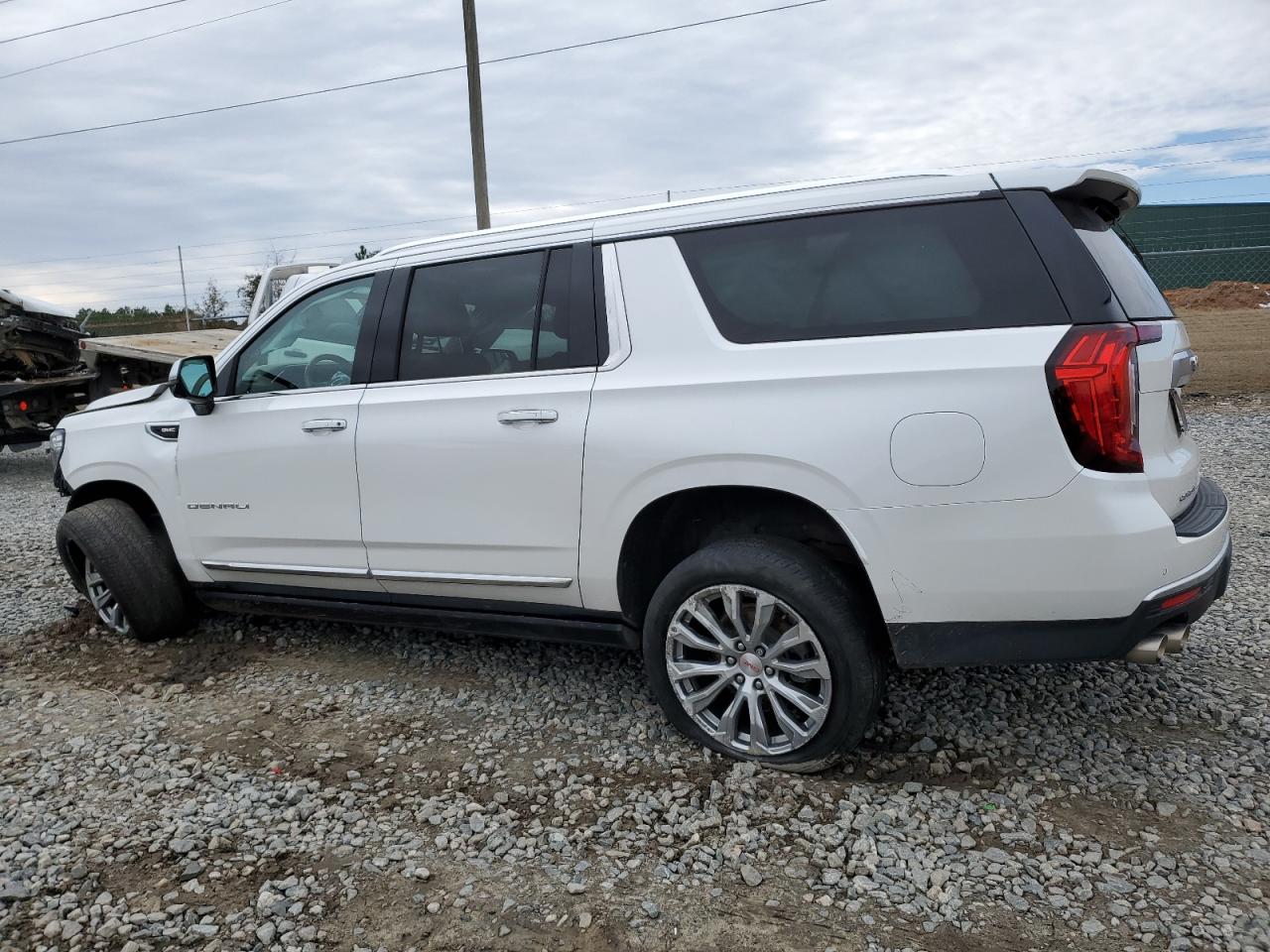 2022 GMC YUKON XL DENALI VIN:1GKS2JKL5NR344043