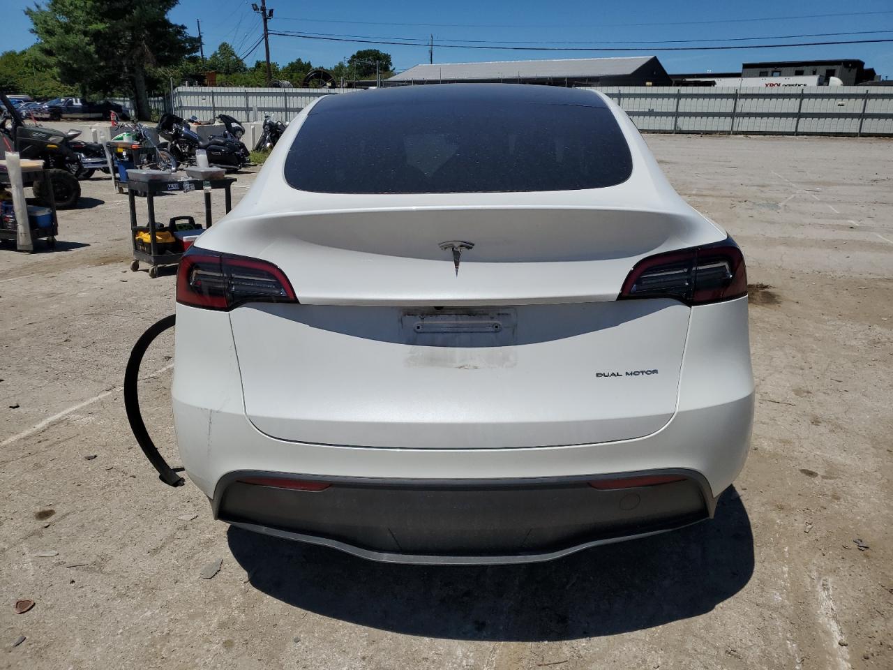 2023 TESLA MODEL Y  VIN:7SAYGDEE8PF669206