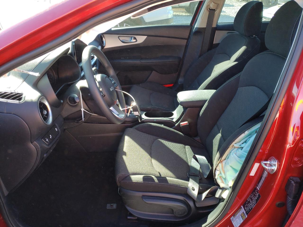 2024 KIA FORTE LX VIN:3KPF24AD8RE706067