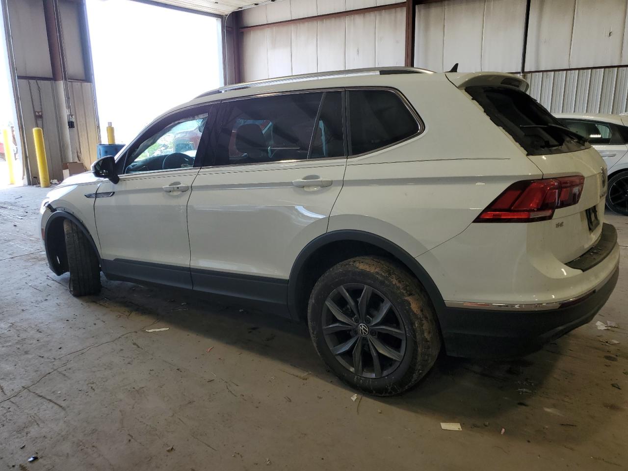 2022 VOLKSWAGEN TIGUAN SE VIN:3VV2B7AX7NM146344