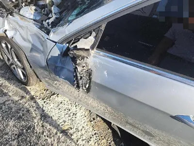 2015 Mercedes-Benz E 250 WDDHF9HB8FB105996 VIN:WDDHF9HB8FB105996