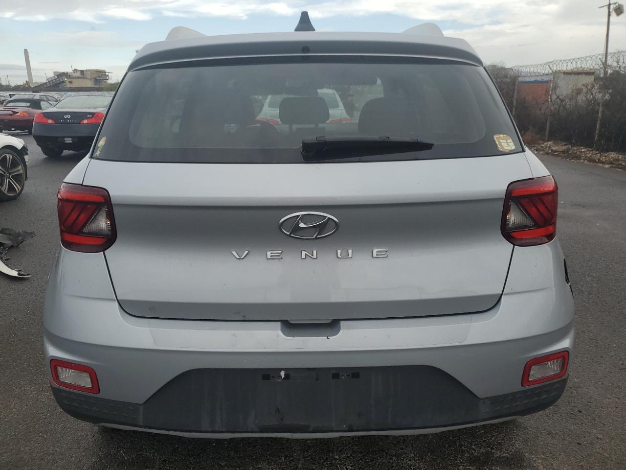 2022 HYUNDAI VENUE SEL VIN:KMHRC8A3XNU178175