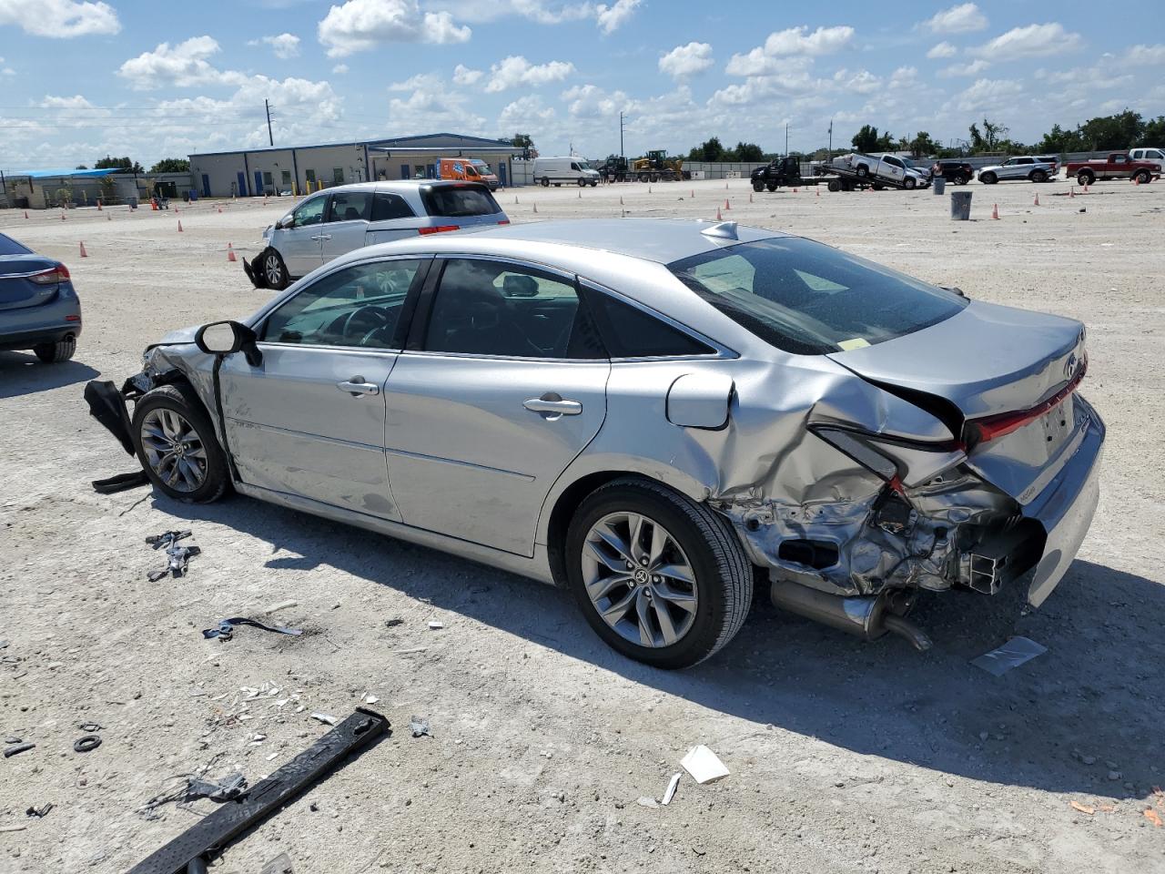 2022 TOYOTA AVALON XLE VIN:4T1AA1AB5NU013393