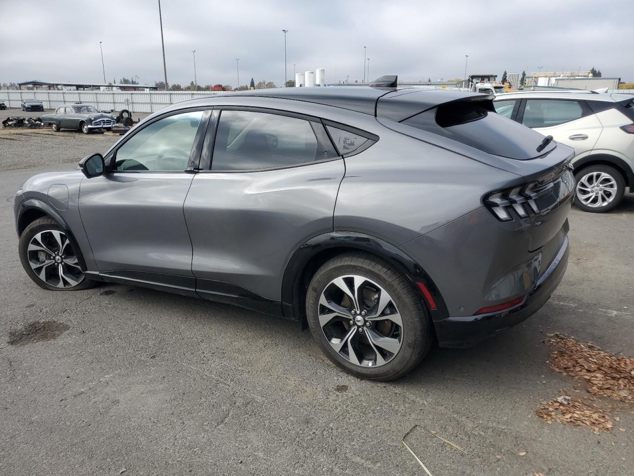 2023 FORD MUSTANG MACH-E PREMIUM VIN:3FMTK3SU5PMA97689