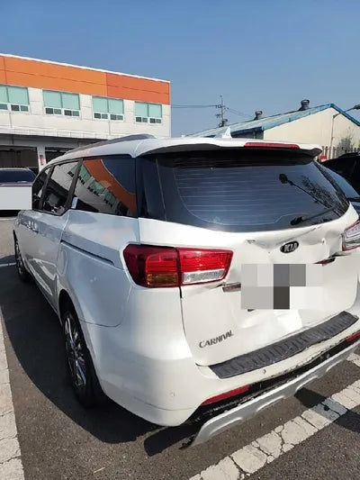 2015 Kia Carnival VIN: