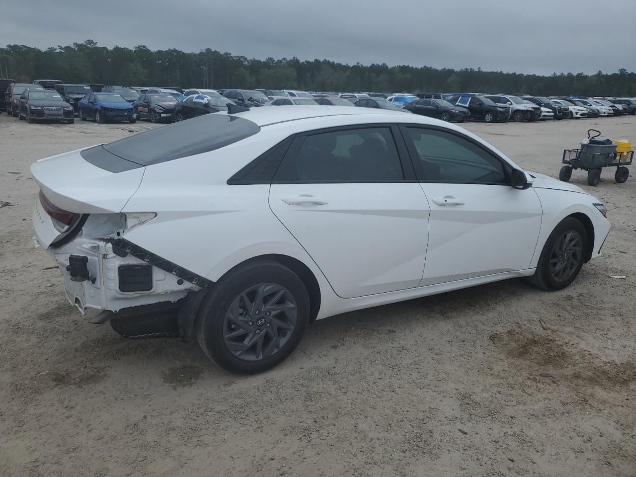 2024 HYUNDAI ELANTRA SEL VIN:KMHLM4DG7RU682618