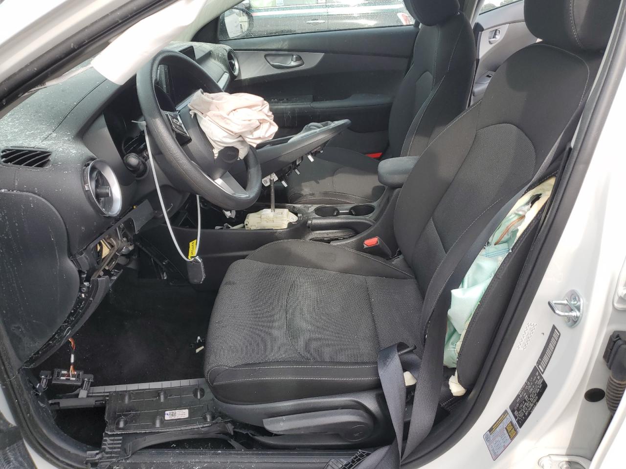 2024 KIA FORTE LX VIN:3KPF24AD9RE768030