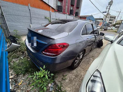 2017 Mercedes-Benz C 200 VIN: