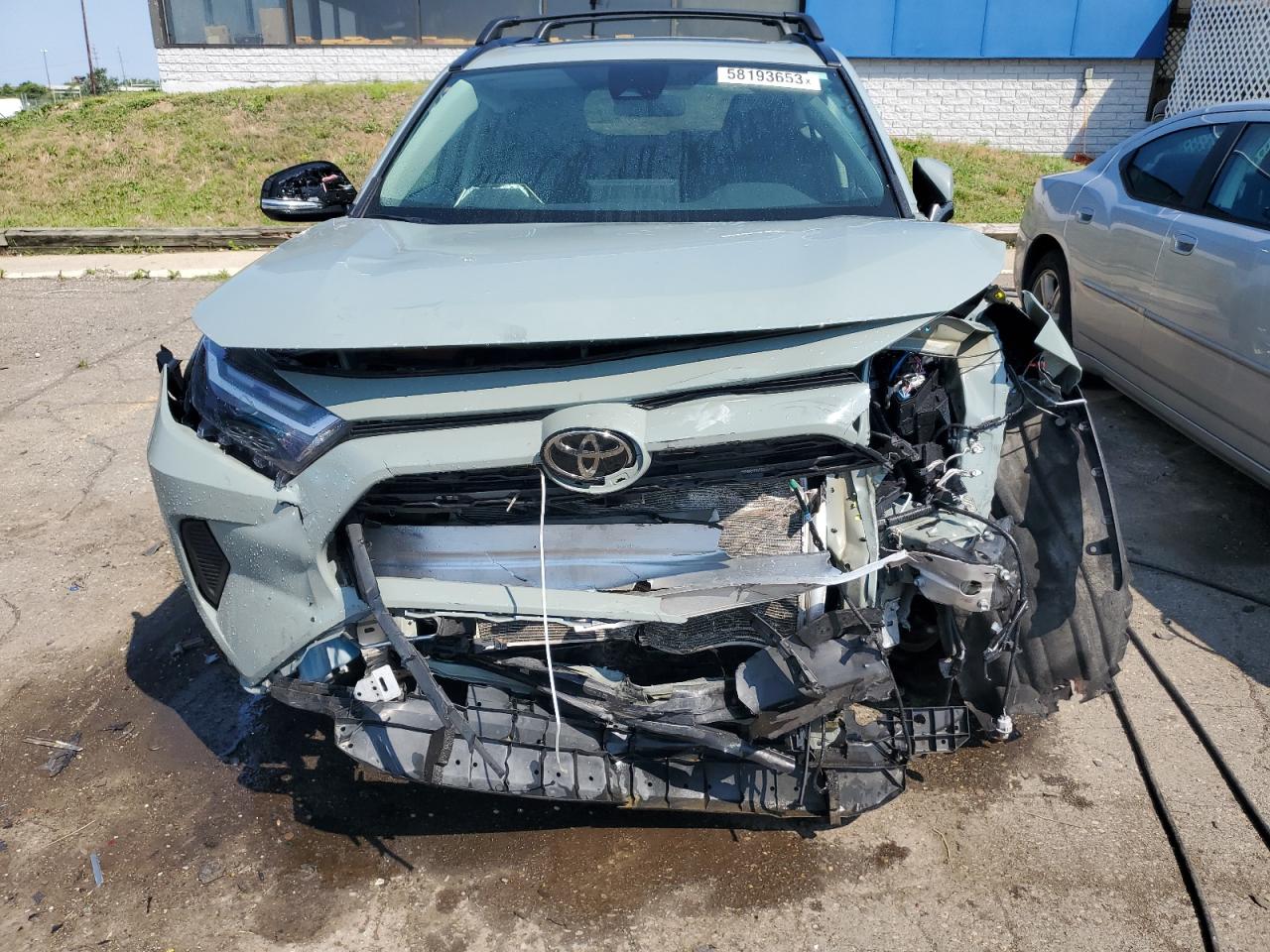 2022 TOYOTA RAV4 XLE VIN:2T3P1RFV2NW302900