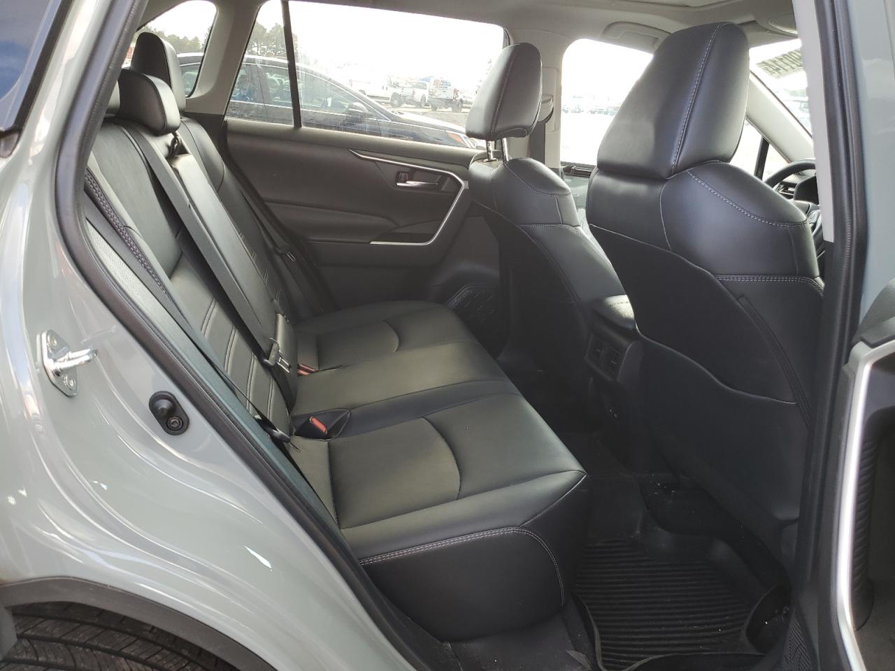 2022 TOYOTA RAV4 XLE PREMIUM VIN:2T3C1RFV7NW193168