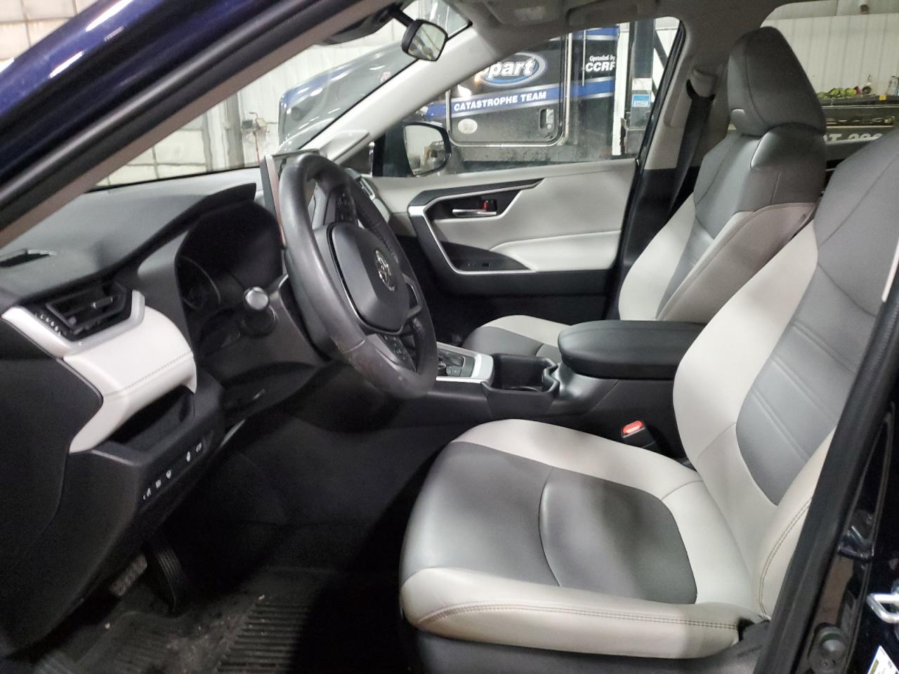 2022 TOYOTA RAV4 XLE PREMIUM VIN:4T3B6RFV1NU069555