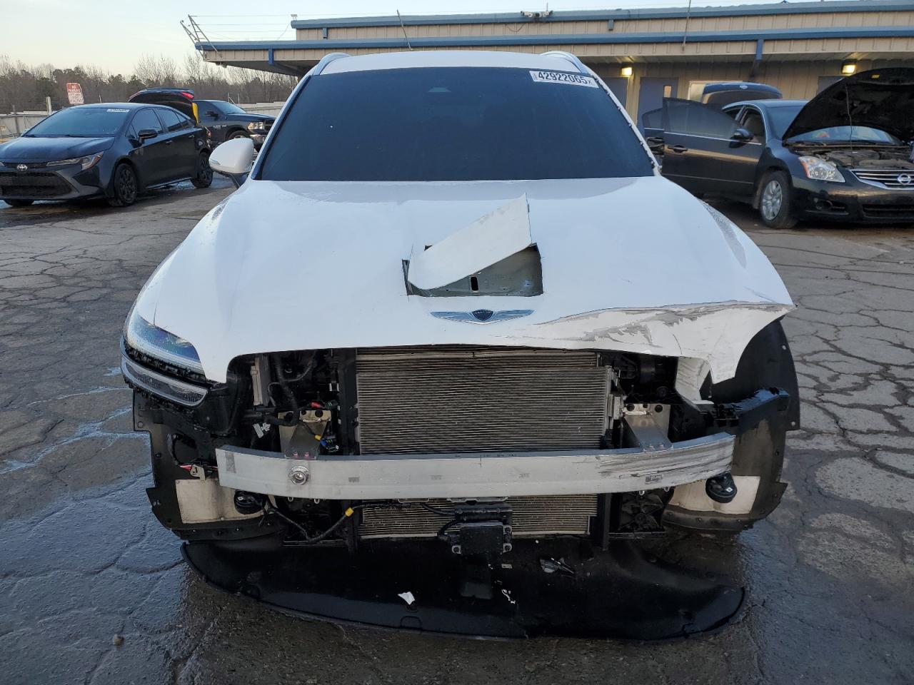 2022 GENESIS GV70 BASE VIN:KMUMADTB7NU024005