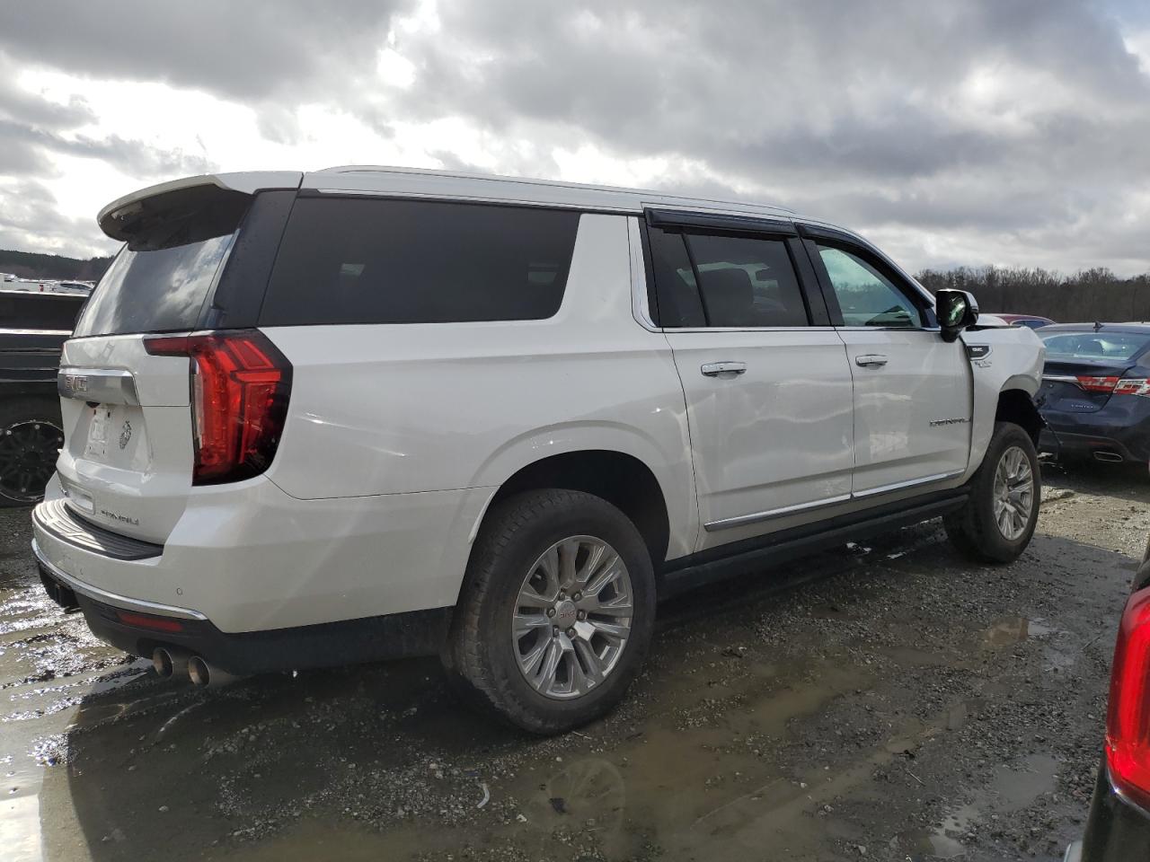 2022 GMC YUKON XL DENALI VIN:1GKS1JKL6NR152312