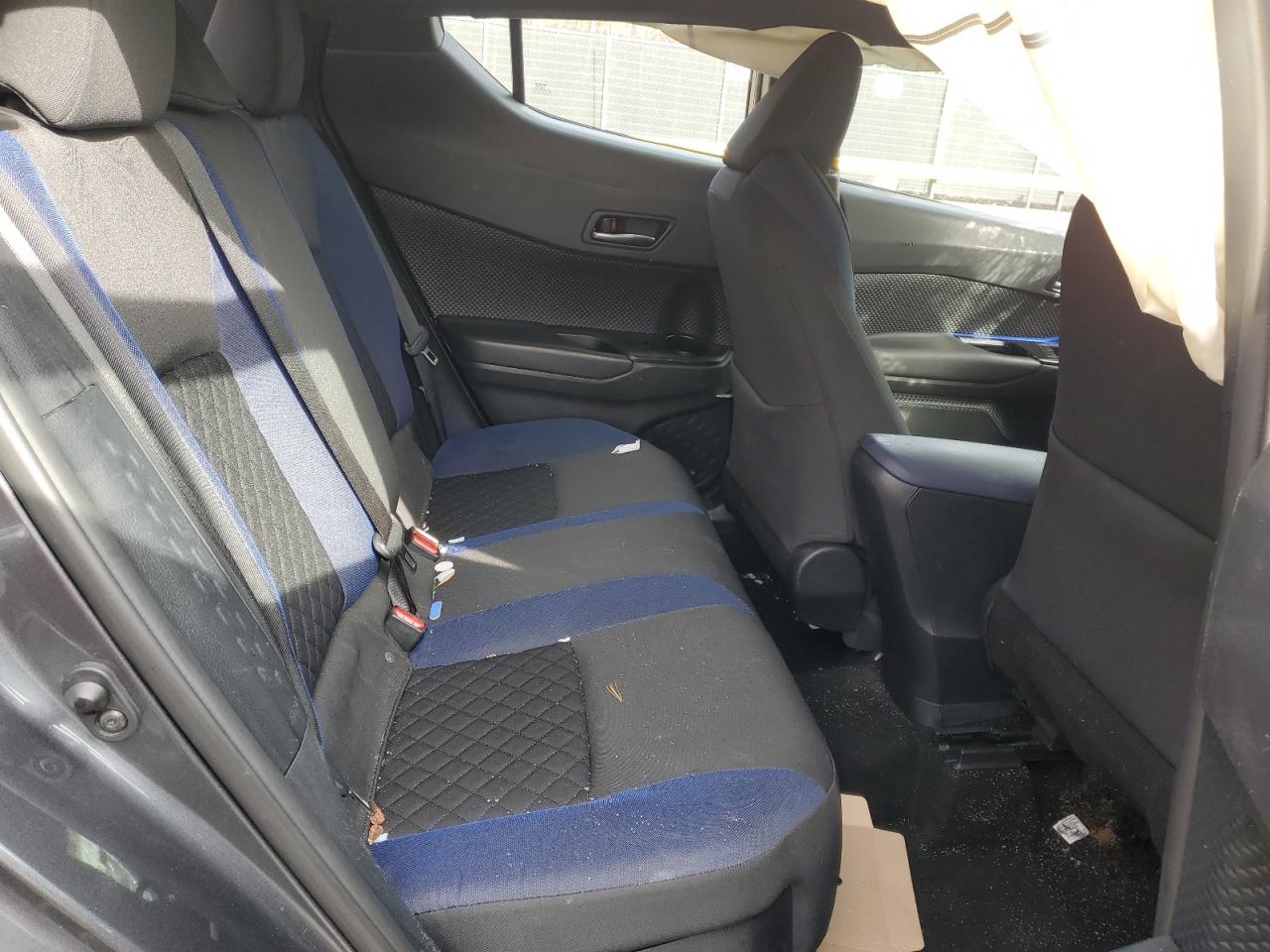 2022 TOYOTA C-HR XLE VIN:NMTKHMBX8NR140609