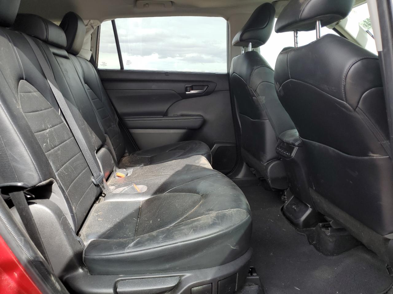 2022 TOYOTA HIGHLANDER HYBRID XLE VIN:5TDHARAH1NS514565