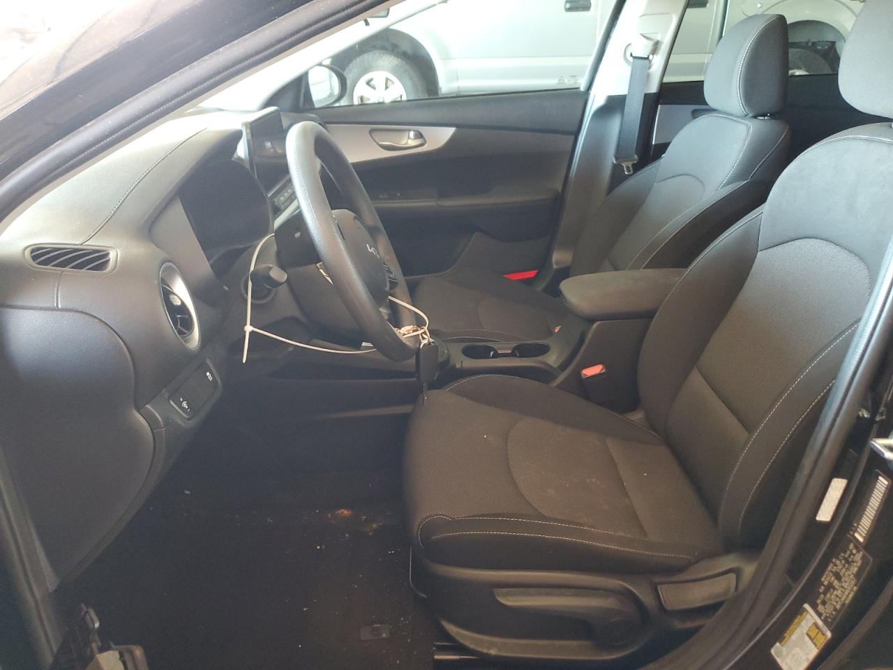 2024 KIA FORTE LX VIN:3KPF24AD9RE812057