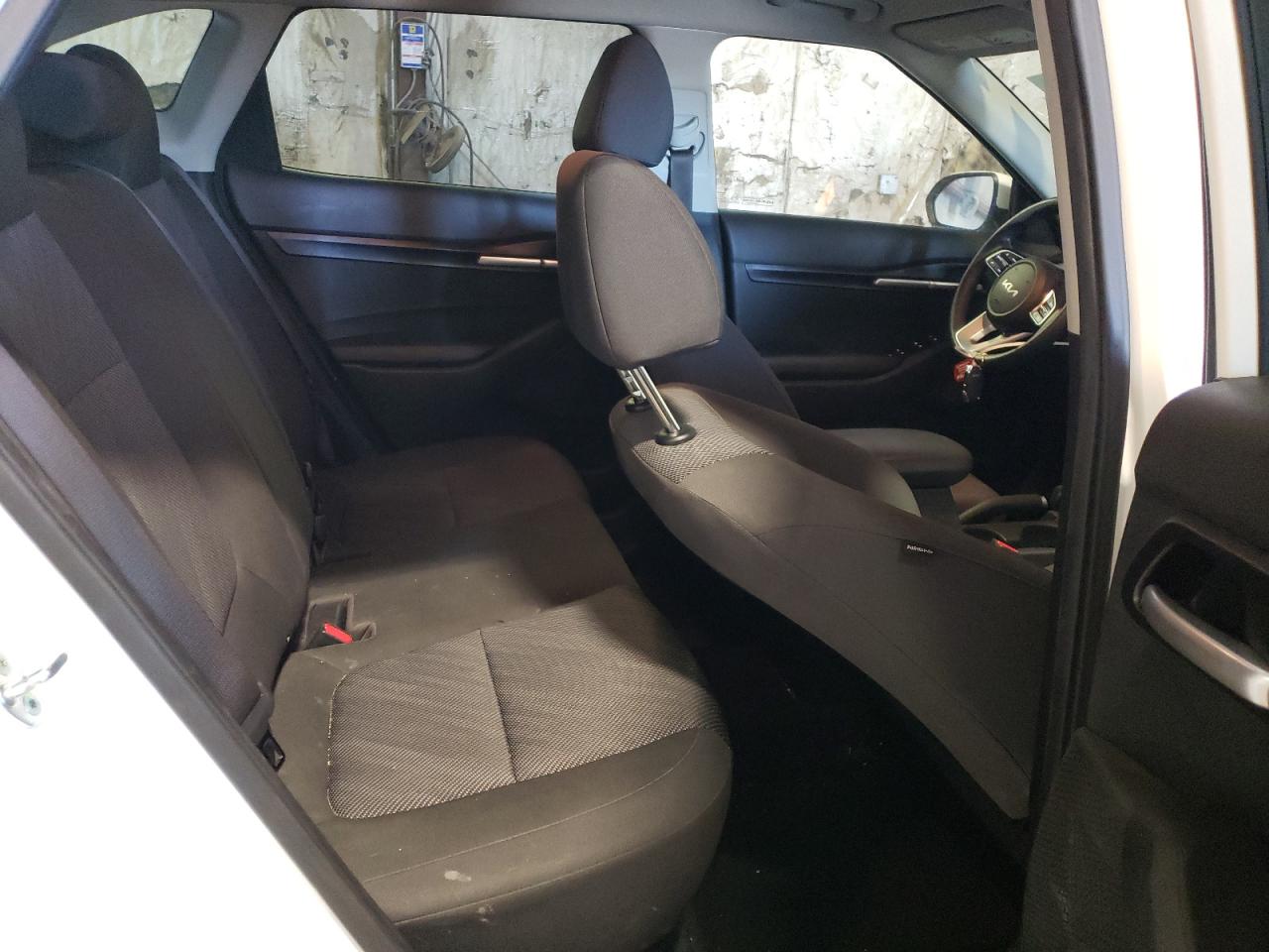 2022 KIA SELTOS LX VIN:KNDEPCAA4N7332306