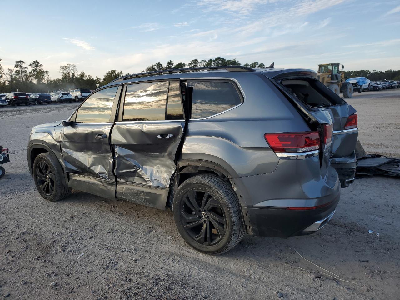 2022 VOLKSWAGEN ATLAS SE VIN:1V2JR2CA7NC560340