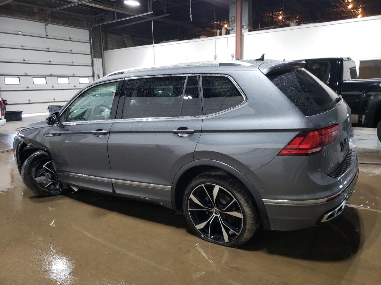 2023 VOLKSWAGEN TIGUAN SEL R-LINE BLACK VIN:3VV4B7AX8PM129841