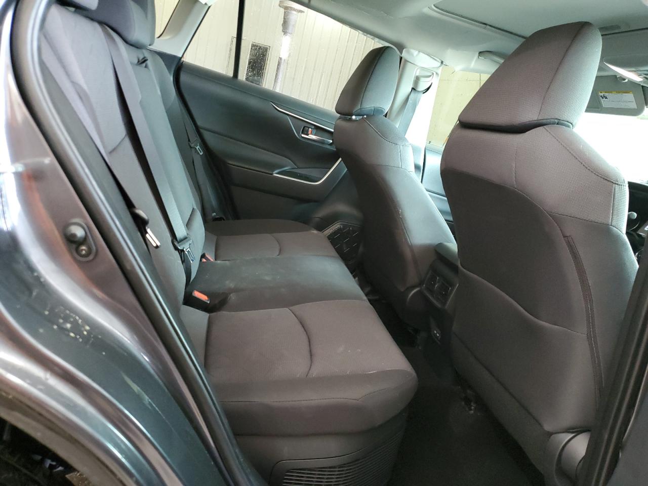 2022 TOYOTA RAV4 XLE VIN:JTMRWRFV6ND152877